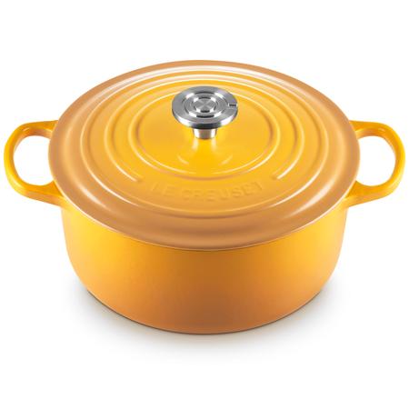 Le Creuset 5.5-qt. Round Oven Nectar