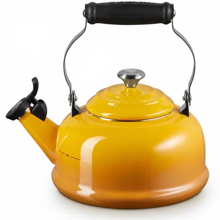 Le Creuset Classic Kettle Nectar